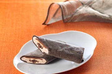 セブン、バレンタイン向け和洋チョコスイーツ登場 人気菓子「ガーナ」や「小枝」ともコラボ 画像