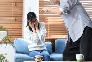 「お前からすべてを奪って、ただのオバサンにしてやる」モラハラ夫に朝まで説教され、思考停止していた40歳専業主婦。「自分の人生」のために最初にしたこと 画像