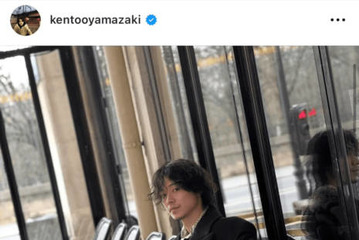 山崎賢人、コートでシックに決めたパリでのオシャレSHOTに反響「激メロ」「めっちゃかっこいい！」 画像