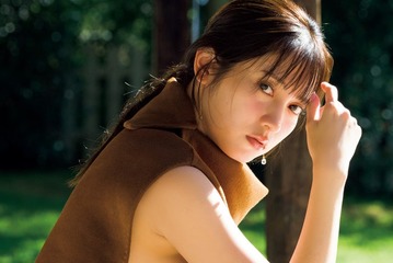 桃月なしこ、カウボーイ風衣装から美ボディラインのぞく 画像