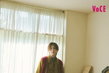 “見る美容液”Hey! Say! JUMP山田涼介「ハマっている」最近の美容事情とは 温かみのある光の中で佇む姿 画像