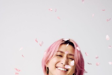 Snow Man佐久間大介「ESSE」表紙初登場 癒やしの存在明かす「かわいすぎて…」 画像