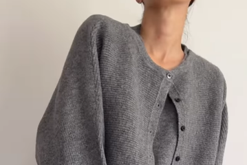 【GU】セットアップで賢く着回す。身長を問わずに決まるグレー×デニムのこなれ技【40代の毎日コーデ】 画像