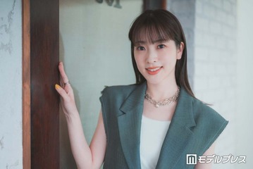 産休入りのフジ三上真奈アナ、ふっくらお腹披露「大きくなってる」「幸せオーラ全開」生野陽子アナとMCバトンタッチショットに反響 画像