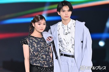 「今日好き」しゅんゆまカップル、クールなスタイリングでウォーキング【ガルアワ2026SS】 画像