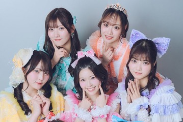 【fav meインタビュー後編】肌年齢18歳・月20万円投資の美容番長は？実質最年少・仏・あざとツンデレ…メンバーの“トリセツ” 画像