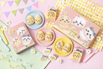 「ちいかわ」×「東京ばな奈」が東京駅グランスタ東京に期間限定で登場！クッキーサンド＆バナナプリンケーキほか販売 画像