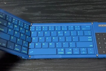 神ガジェット購入！タッチパッド搭載でお洒落なNillkin折り畳みキーボード！！ 画像