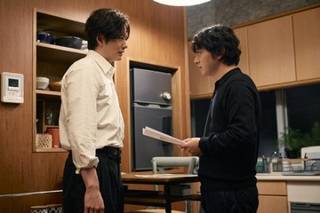 「田鎖ブラザーズ」真（岡田将生）＆稔（染谷将太）の父に衝撃疑惑 ラストの“2文字”に考察加速「誰にでも当てはまる」「黒幕登場か」 画像