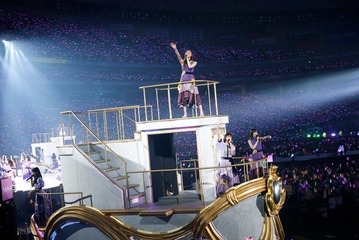 乃木坂46梅澤美波、卒業した同期・久保史緒里＆山下美月Wセンター楽曲で中心に立つ「涙腺崩壊」「エモい」と反響続々【14thバスラ DAY2】 画像