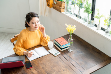 月の手取り「23万」でも！ 年100万円貯めた40代女性のテクニックとは 画像