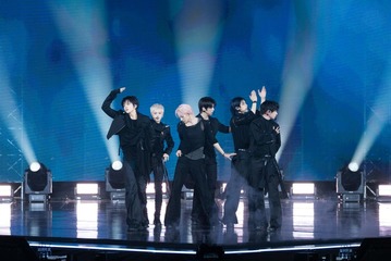【BOYNEXTDOOR「HOME」ショーケース】JAEHYUN「家を建てる過程で少し怪我をしてしまった」タイトル曲「VIRAL」はダンス披露 画像