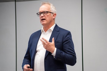 高齢の親の「体調管理」。無理はさせたくないし、私もムリできない！毎日２つで、便通・免疫力・認知機能がアップする食品って？【消化器内科医が最新研究を解説】 画像