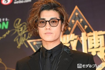 元KAT-TUN上田竜也、赤西仁のライブ鑑賞＆誕生日を祝福 2ショット公開で「BUTTERFLYコンビエモい」「素敵な関係」と反響続々 画像