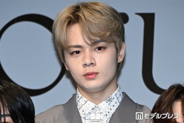 元JO1鶴房汐恩（BONBON.）「わんちゃんカラー」にイメチェン「雰囲気変わる」「どんな髪色も似合う」と反響 画像