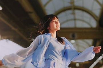 日向坂46、18thシングル「イチャイチャ虫」ジャケットアートワーク公開 テーマは“わたしは、わたしの主人公” 画像
