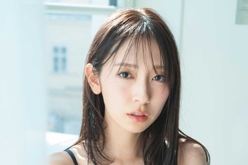 日向坂46金村美玖、大きめサイズ感で華奢なスタイル際立つ 2nd写真集先行カット第10弾解禁【機微】 画像