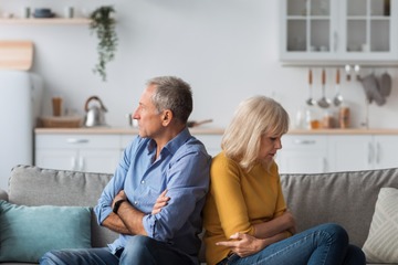 「病気を使って、私をつなぎ止めようとしているのでは」離婚を考えていた夫にガンが発覚…どう向き合えばいい？「潜在意識研究の第一人者」が語る“夫婦の縁” 画像