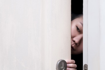 児童相談所に一時保護された娘（13歳）を取り戻したい！通報の原因は、夫による「性生活の強要」。現場を目撃してしまった娘が情緒不安定に 画像