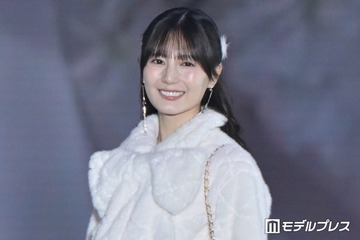 日向坂46小坂菜緒、白のふわもこトップス×ロングスカートで甘さ全開「悶絶級の可愛さ」「見とれちゃう」と反響【ガルアワ2026A/W】 画像