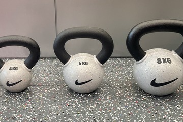 ビジュよし！宅トレのモチベが上がるNike Strength。ふわっと「筋トレしたいな～」って思う人、ギアから入るも手！ 画像