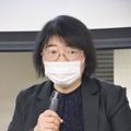 「入管を変える！弁護士ネットワーク」の設立集会であいさつする駒井知会弁護士＝14日午後、東京都内