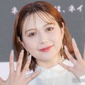 「2023 NAILIE AWARD 授賞式 ＆ Best Nail Icon 2024 発表会」に登壇した村重杏奈（C）モデルプレス