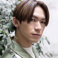 モデルプレスのインタビューに応じたNAOTO（C）モデルプレス