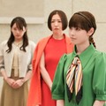 桜井日奈子、松雪泰子、福原遥「マル秘の密子さん」第2話より（C）日本テレビ