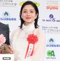 石原さとみ、共演俳優のサプライズ登場に驚き 出産後初映画は「精神が壊れるギリギリだった」【第49回報知映画賞】 画像