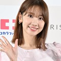 柏木由紀、ショーパンからほっそり美脚＆ウエスト披露「セクシー」「スタイル抜群」の声 画像