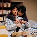 松坂桃李、星野源「スロウトレイン」（C）TBS