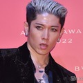 MIYAVI、長女の写真公開「スタイル良い」「遺伝子最強」と反響 画像