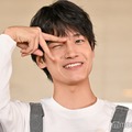 Aぇ! group佐野晶哉「Aぇ! Teamです」“関西人だらけ”の現場に安堵 共演者から絶賛も受ける【ひまわりの歌～ヘブンズ・レコードからの景色～】 画像