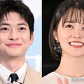 高橋文哉、志田彩良（C）モデルプレス