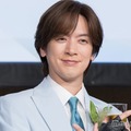 授賞式に出席したDAIGO（C）モデルプレス