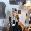 金髪の雨宮未苺／Instagramより