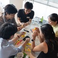 アート部門と学術部門奨学生の交流イベントのようす