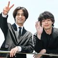 サプライズ登場した高橋海人、中村倫也（C）モデルプレス