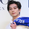 新田真剣佑、同じ学校に通っていた大物ハリウッド俳優告白 米ビバリーヒルズ生活語る 画像