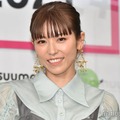 若槻千夏、ミニ丈トップスから美ウエスト見せ「引き締まってる」「可愛い」の声 画像