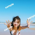 「鈴花サーキット」封入ポストカード 撮影／峠雄三（C）光文社