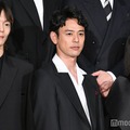 映画「宝島」東京プレミアに登壇した窪田正孝、妻夫木聡、広瀬すず（C）モデルプレス