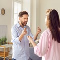 「浮気してるんだろ!」新婚なのに事実無根の言いがかりをつけてくるモラハラ夫。私は自尊心がどんどん低くなってしまって