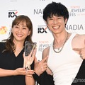 藤本美貴、夫・庄司智春＆娘の手繋ぎショット公開「いつもプリンセス扱いしてくれます」 画像