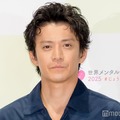 「B-side Talk 〜心の健康ケアしてる？」の公開収録に出席した小栗旬（C）モデルプレス