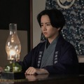朝ドラ「ばけばけ」雨清水家の状況一変 三之丞（板垣李光人）が涙こらえ怒る様子に反響続々「不憫」「限界だったのかな」 画像