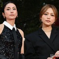 柴咲コウ＆川口春奈、ドレスアップ姿で美の競演 レッドカーペット登場【第38回東京国際映画祭】 画像