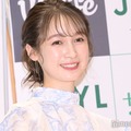 藤井サチ、美太もものぞく秋コーデに反響「美脚に目が行く」「ニーハイ着こなせるのすごい」 画像