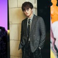 タカシ（松尾太陽）、神山智洋（提供写真）、MOMOKA（C）NO LABEL MUSIC / Sony Music Labels Inc.
